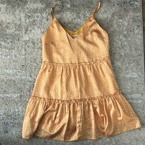 Gold mini dress. Size U.S. 6. Like new.